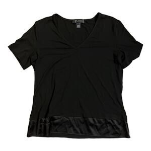 St. John black silk trim v neck t shirt size medium